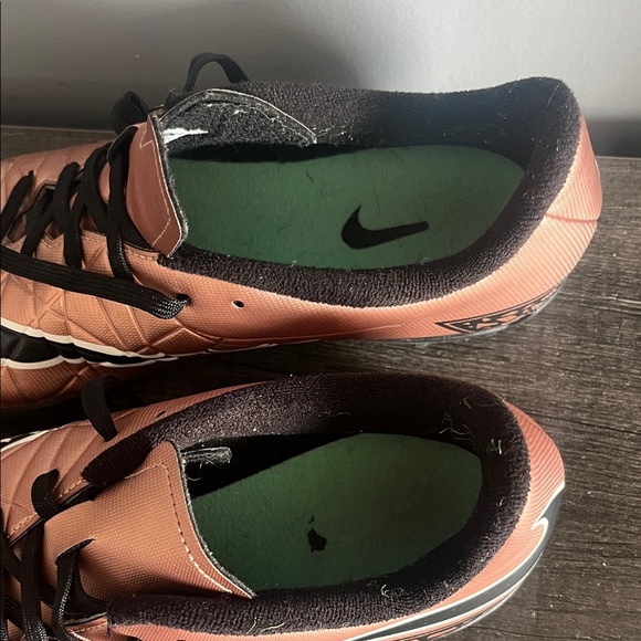 Nike Sneakers - Black and pink 5Y - Picture 6 of 8